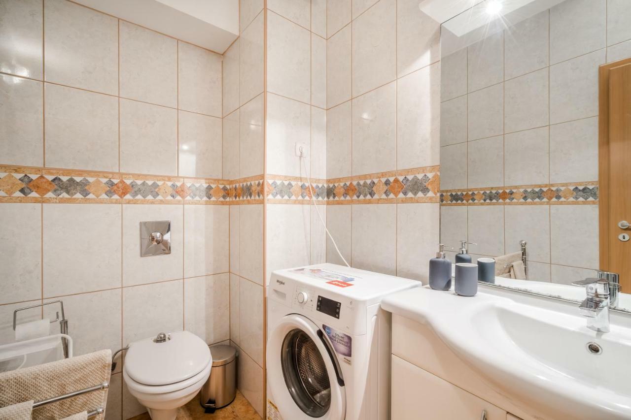 Bpr Vivid Downtown Vibe With Balcony Apartment Budapest Ngoại thất bức ảnh