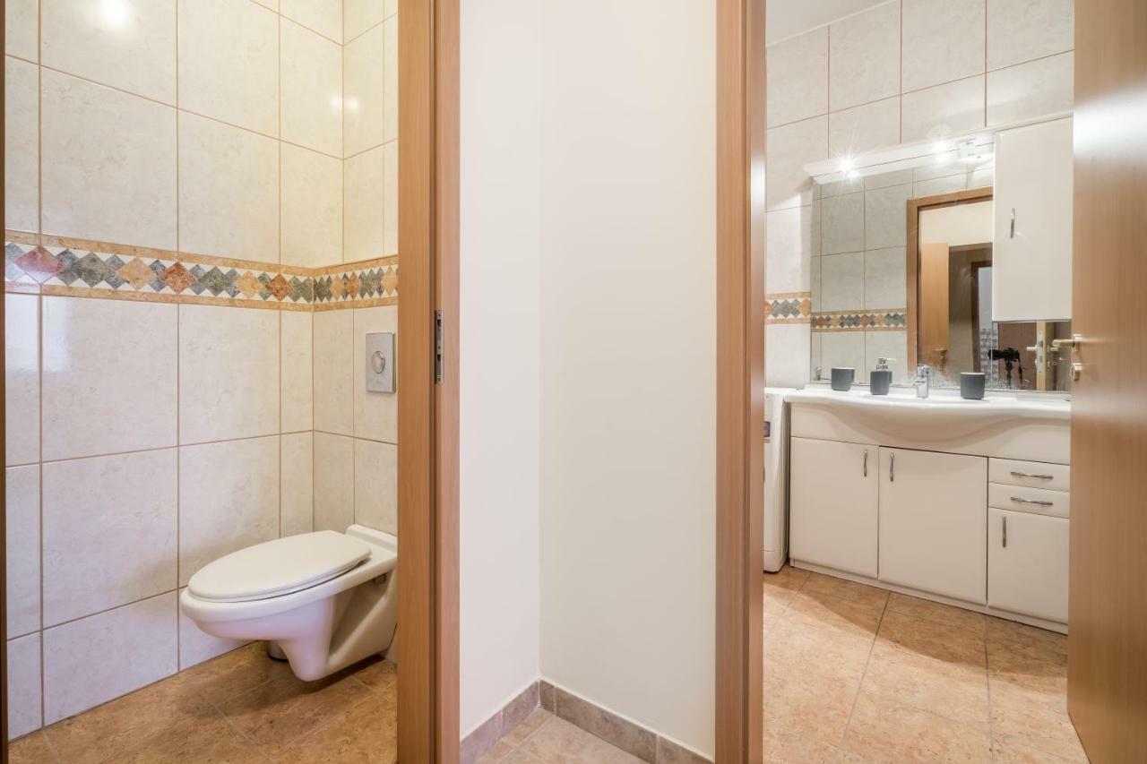 Bpr Vivid Downtown Vibe With Balcony Apartment Budapest Ngoại thất bức ảnh