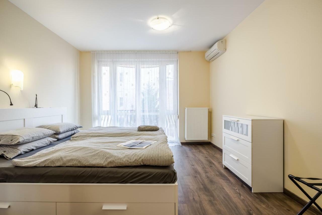 Bpr Vivid Downtown Vibe With Balcony Apartment Budapest Ngoại thất bức ảnh